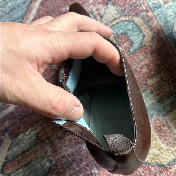 Elegant Brown Ankle Boots - Picture 4 of 4